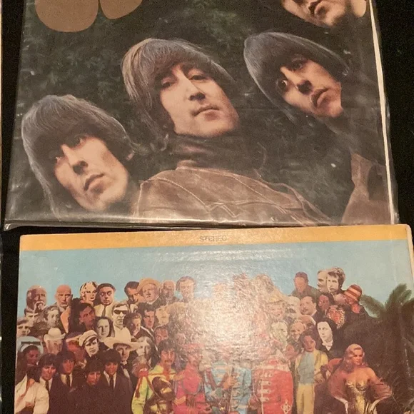 Lot of 4 Beatles records all in good playable condition